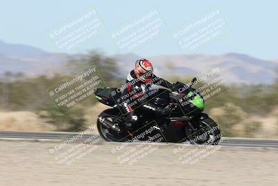 media/Dec-01-2025-Moto Forza (Mon) [[2daa91e15f]]/3-Beginner Group/Session 2 (Turn 7 Inside Pans)/